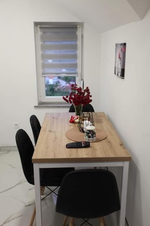 Apartmani Venecia Prozor Buitenkant foto