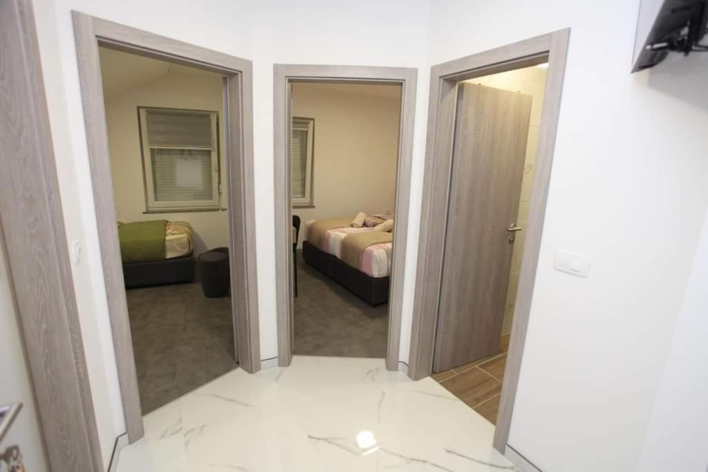 Apartmani Venecia Prozor Buitenkant foto